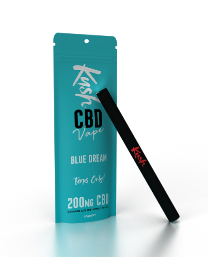 CBD Vape Pen mit Verpackung "Kush CBD Vapepen Blue Dream" auf weißem Hintergrund.