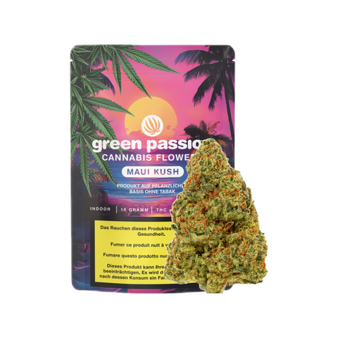 Maui Kush CBD Blüten Indoor – Hochwertige Schweizer Cannabisblüten mit tropischem Aroma. Detailaufnahme der dichten Blüte mit Verpackung. Green Passion Premium-Qualität für Geniesser.