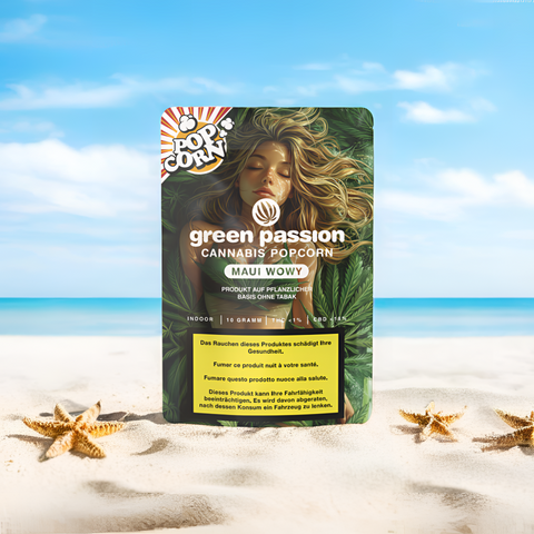 Green Passion Maui Wowy CBD Popcorn – Hochwertige Cannabisblüten aus Schweizer Indoor-Anbau, präsentiert in einem stilvollen Mock-Up.