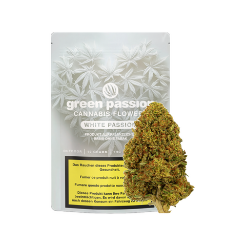 Hochwertige White Passion Outdoor CBD-Blüten mit Verpackung – kräftiges Aroma und natürliche Outdoor-Qualität aus der Schweiz.