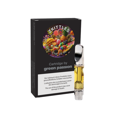 CBD Vape-Cartridge Zkittles von Green Passion – hochwertige 1ml Kartusche mit fruchtigem Zkittles-Aroma, Verpackung und Kartusche abgebildet.