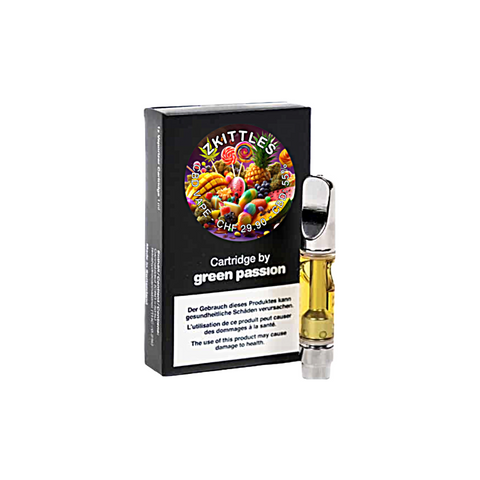 CBD Vape-Cartridge Zkittles von Green Passion – hochwertige 1ml Kartusche mit fruchtigem Zkittles-Aroma, Verpackung und Kartusche abgebildet.